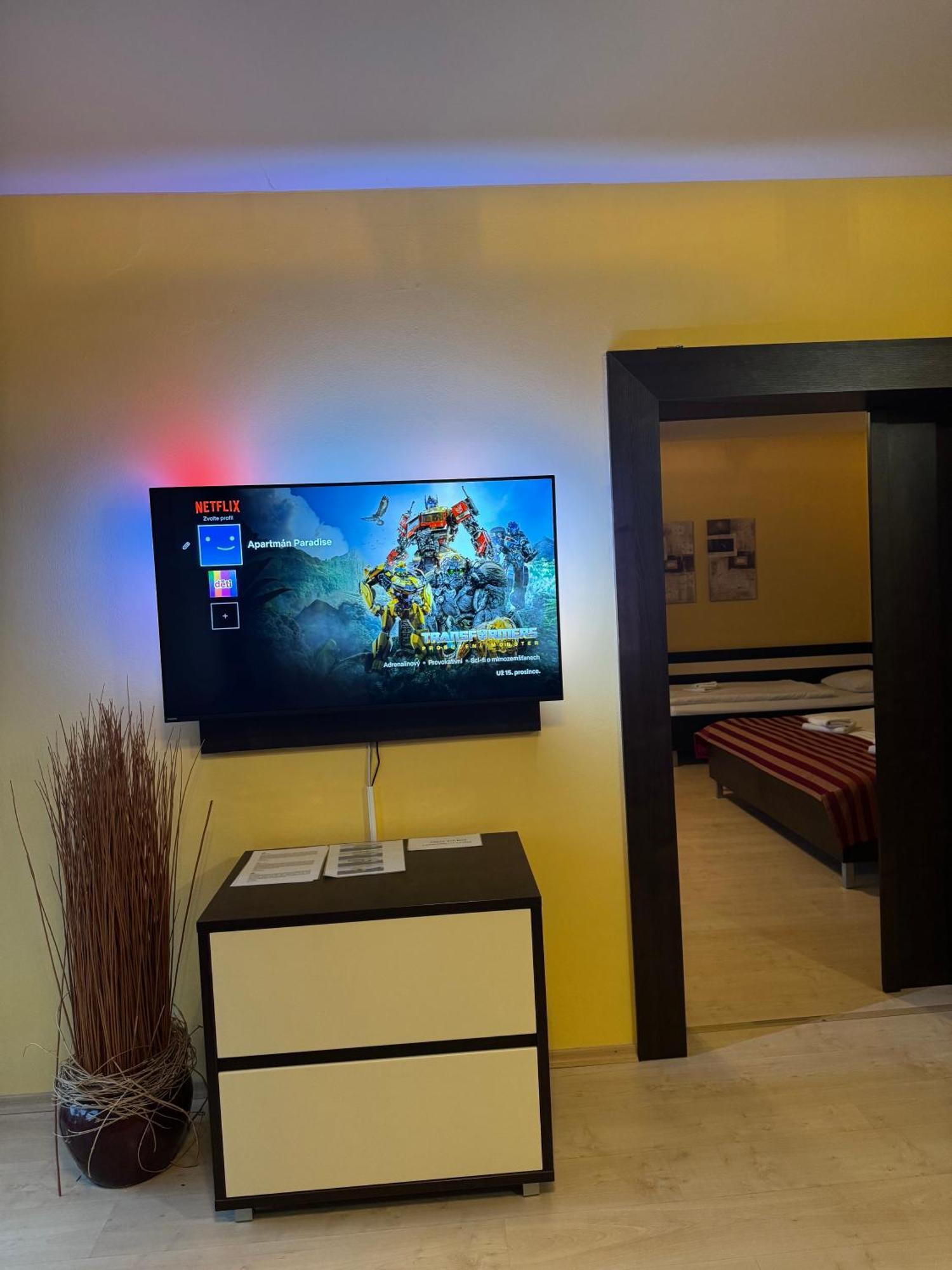 Apartman Paradise Besenova Ngoại thất bức ảnh